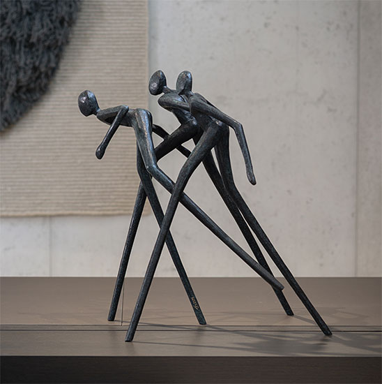 Skulptur "Run Away", Bronze von Guy Buseyne