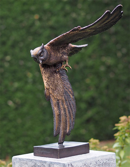 Garden sculpture "Flying Owl" (without stone pedestal), bronze