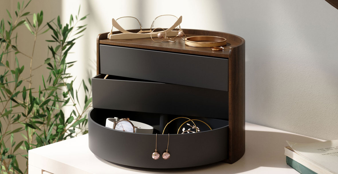 Mocha Mousse farbene Wohnaccessoires und Design Objekten.