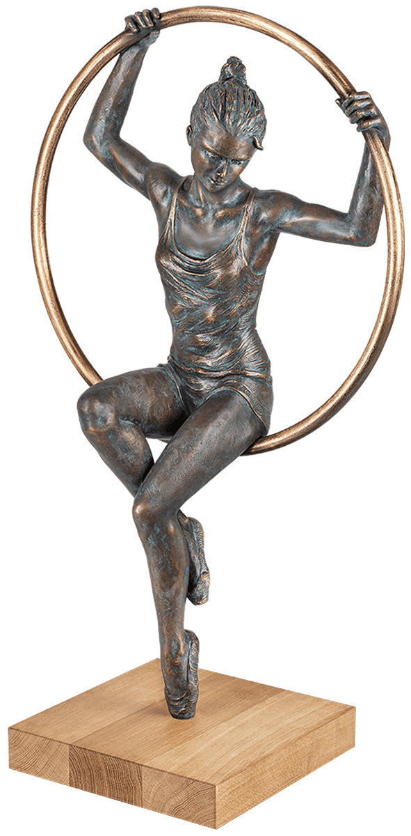 Sculpture "Al Cerchio" (2018), bronze by Damiano Taurino