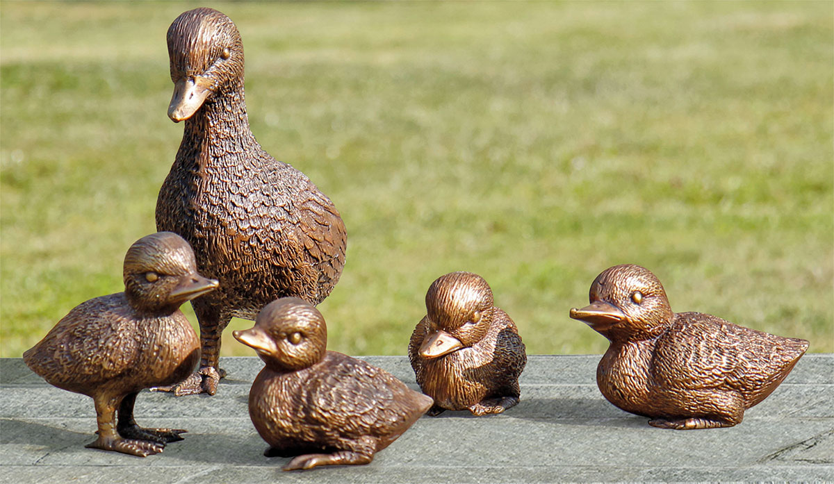 Set of 5 garden sculptures "Duck Family", bronze