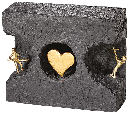 Kerstin Stark: Skulptur ‚Zueinander finden‘, Bronze mit Kunststein