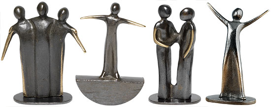 Kerstin Stark: 4 Miniatur-Skulpturen ‚Kunststückchen‘ im Set, Bronze