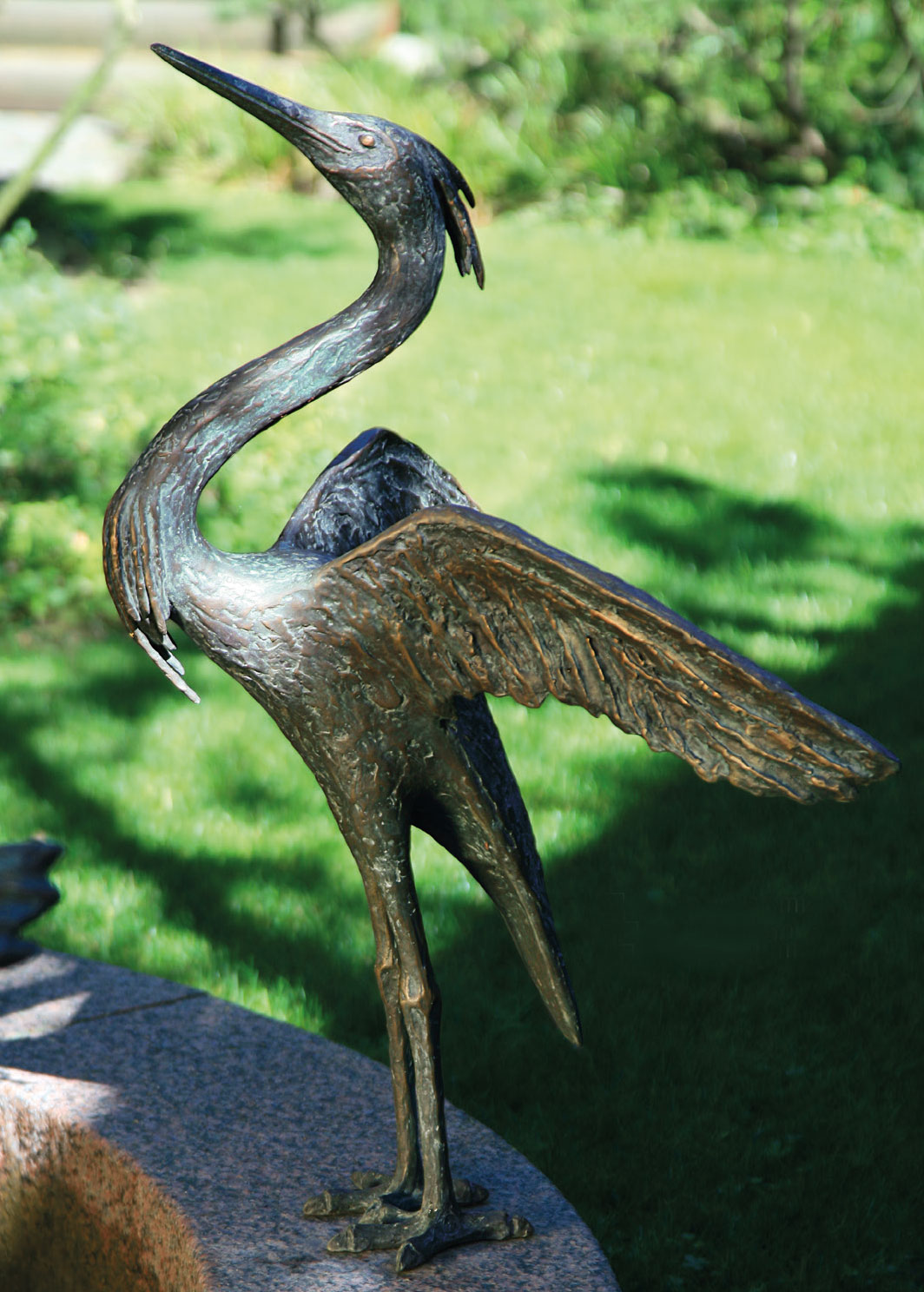 Ernst Günzkofer: Gartenskulptur ‚Fischreiher im Anflug‘, Bronze
