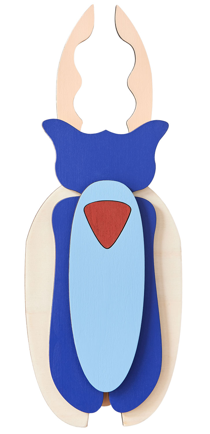 Atelier Toit: 3D-Wandobjekt ‚Majesty Beetle, Maroon Heart‘, Holz