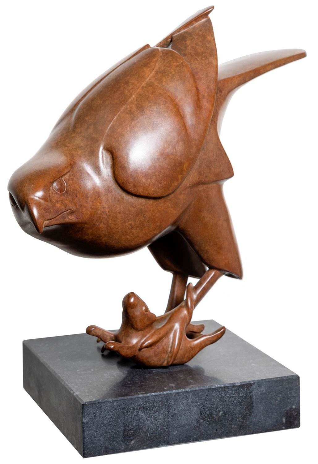 Evert den Hartog: Skulptur ‚Raubvogel mit Maus‘, Bronze braun