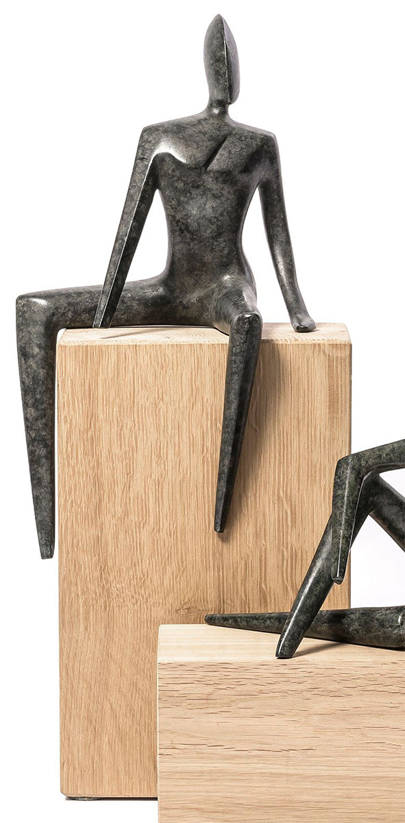 Guy Buseyne: Skulptur ‚Elle‘, Bronze auf Holz