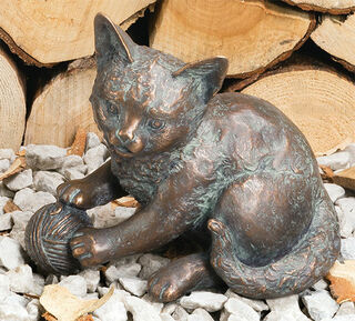 Gartenskulptur "Kätzchen, spielend", Bronze