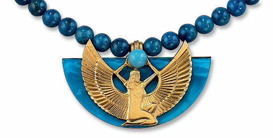 Collier "Isis ailée" avec perles de lapis-lazuli bleu von Petra Waszak