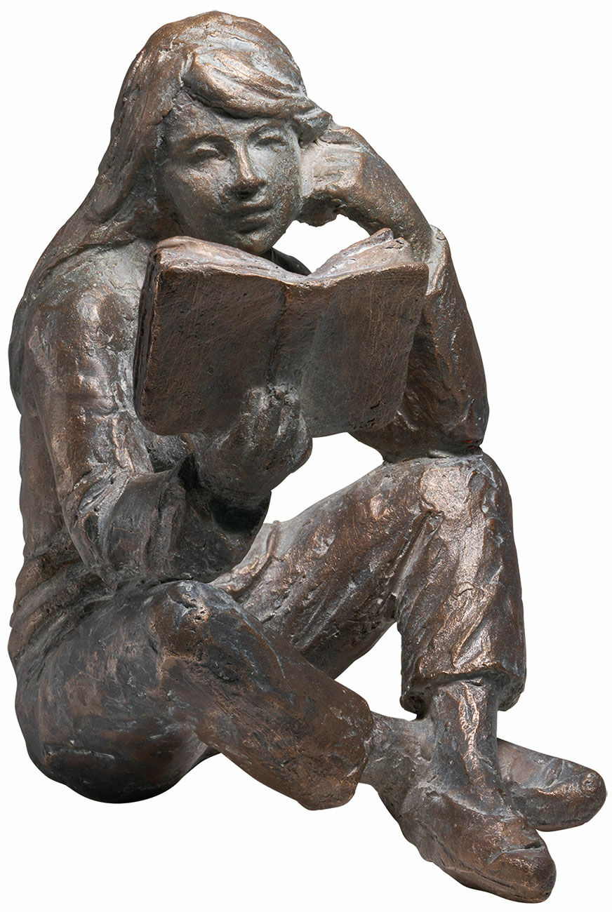 Sculpture "The Reader", bronze by Luis Höger