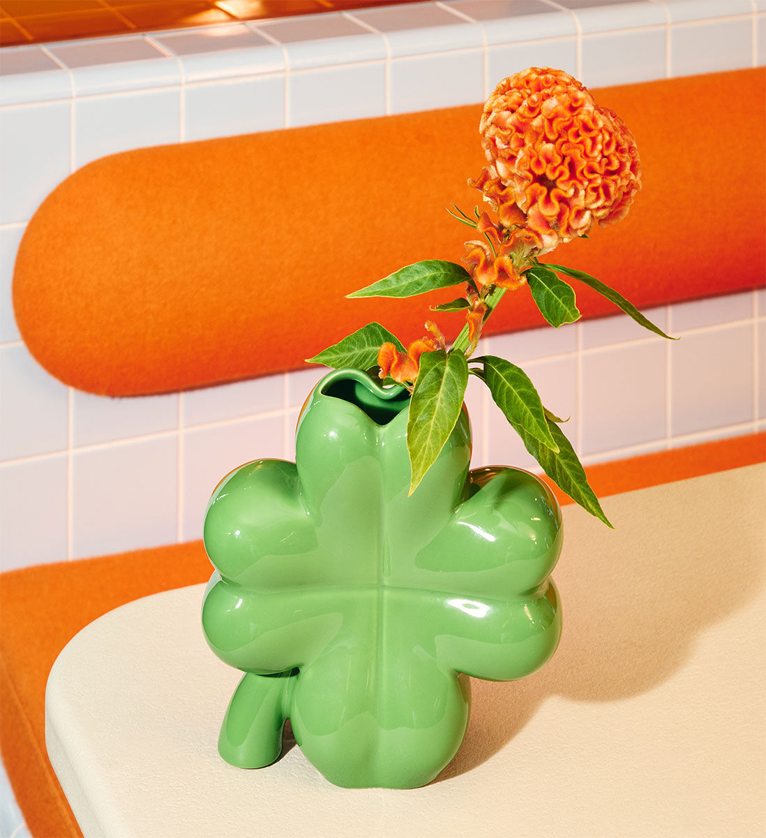 Keramikvase / Deko-Objekt "Clover - Kleeblatt" von Fluid Market