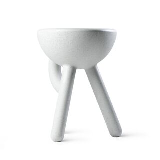 Tavolino "Tubby Stool stone" (per interni ed esterni) – progettato da Gerard de Hoop di  Werkwaardig