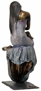 Sculpture "The Love of the Mother", bronze by Manel Vidal