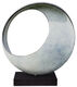 Skulptur "Kleiner Mond" (2023), Bronze von Yves Rasch