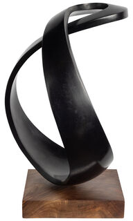 Scultura "Infinity 44" (2024), bronzo nero di Yves Rasch