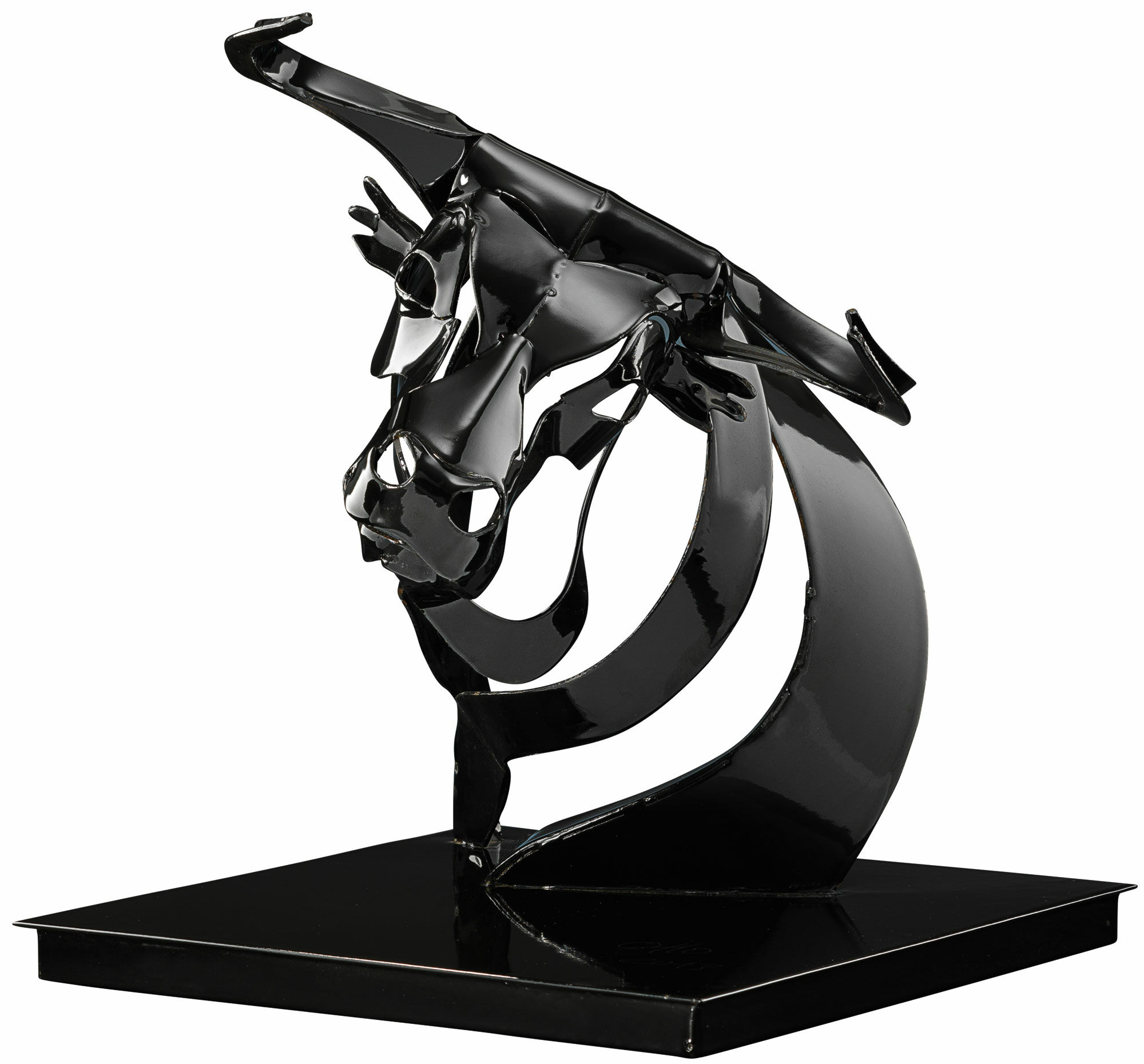Steel sculpture "Bull de la noche II" (2013), black version by Thomas Otto