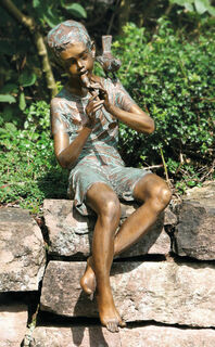 Gartenskulptur "Junge mit Flöte", Bronze