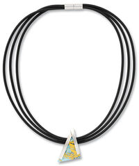 Collana "Triangulo"