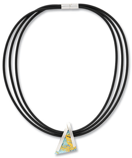 Collar "Triangulo" de Kreuchauff-Design