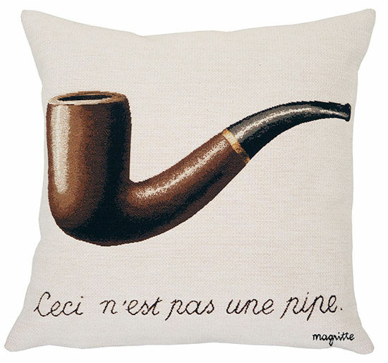 Cushion cover "Ceci n'est pas une pipe" by René Magritte