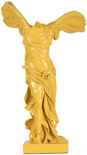 Skulptur "Nike von Samothrake", Kunstguss gelb