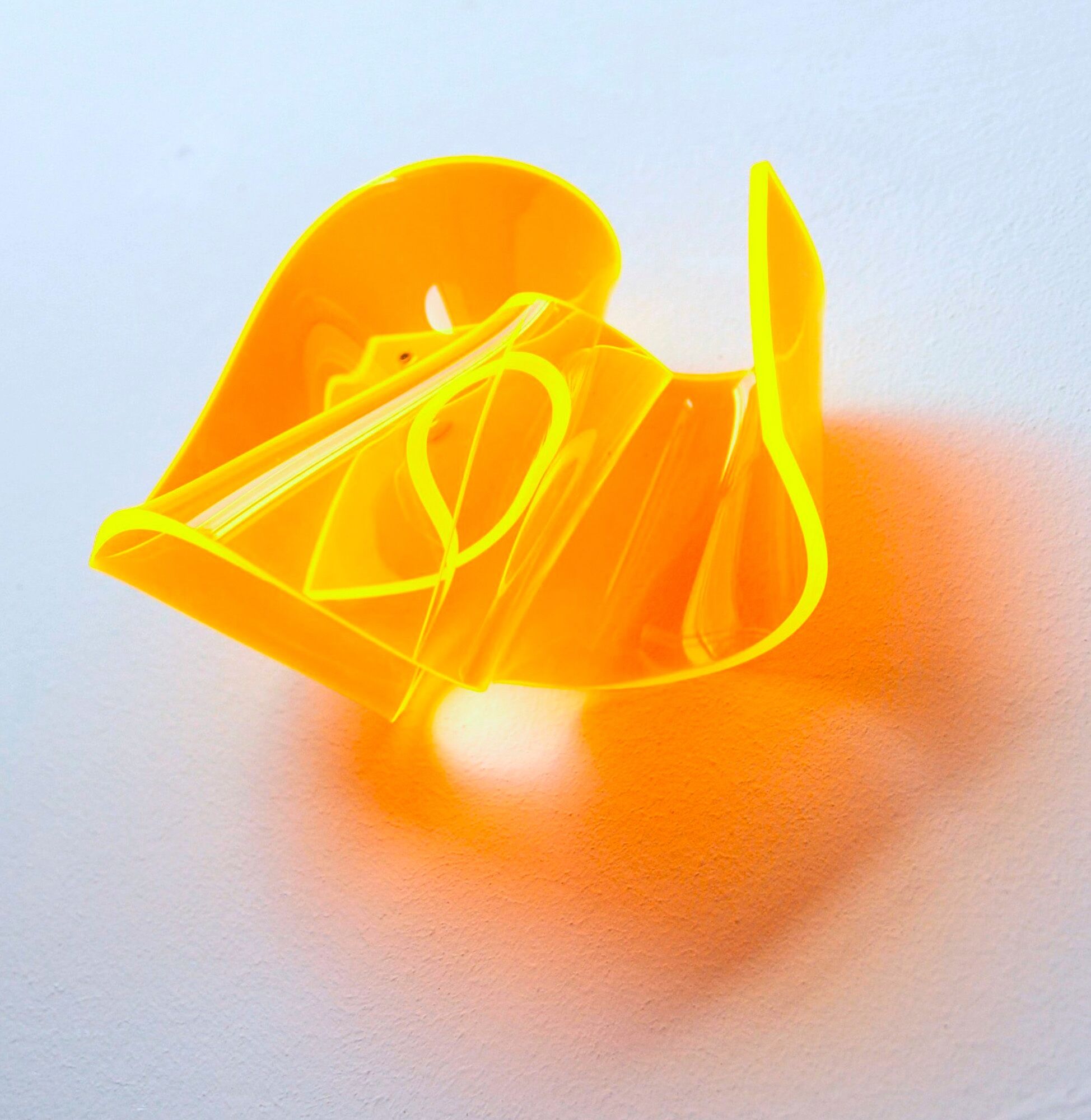 Objet "Squiggle Orange V" (2026) (Pièce unique) de Selcuk Dizlek