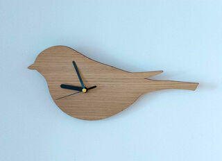 Wall clock " BirdClock", version in natural oak by Raumgestalt