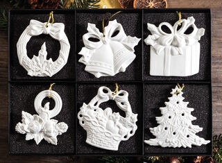 Set of 6 Christmas pendants, porcelain