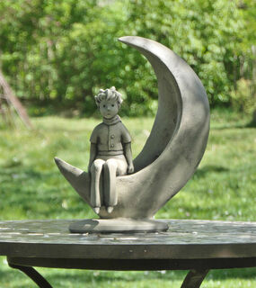 Gartenskulptur "Der kleine Prinz im Mond"