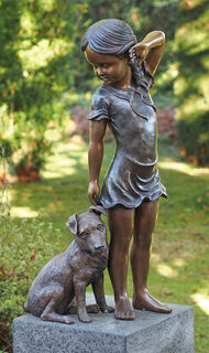 Haveskulptur "Pige med hund", bronze