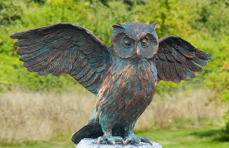 Sculpture de jardin "Hibou aigle" (version sans pierre de granit)
