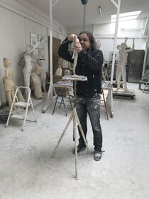 Der Künstler Thomas Jastram im Atelier
