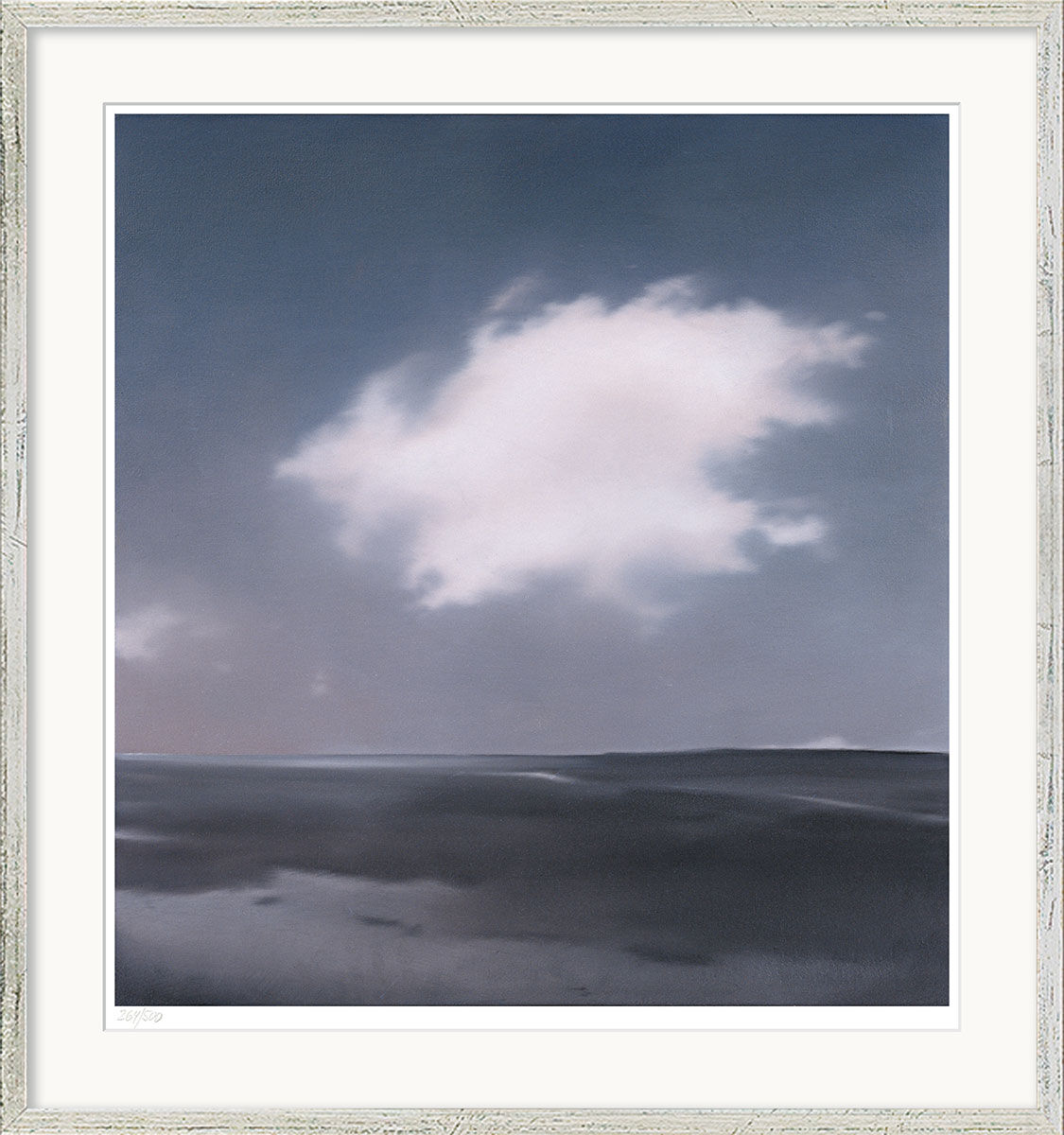 Billedet "Landskab med sky" (1969), sølvfarvet indrammet version af Gerhard Richter