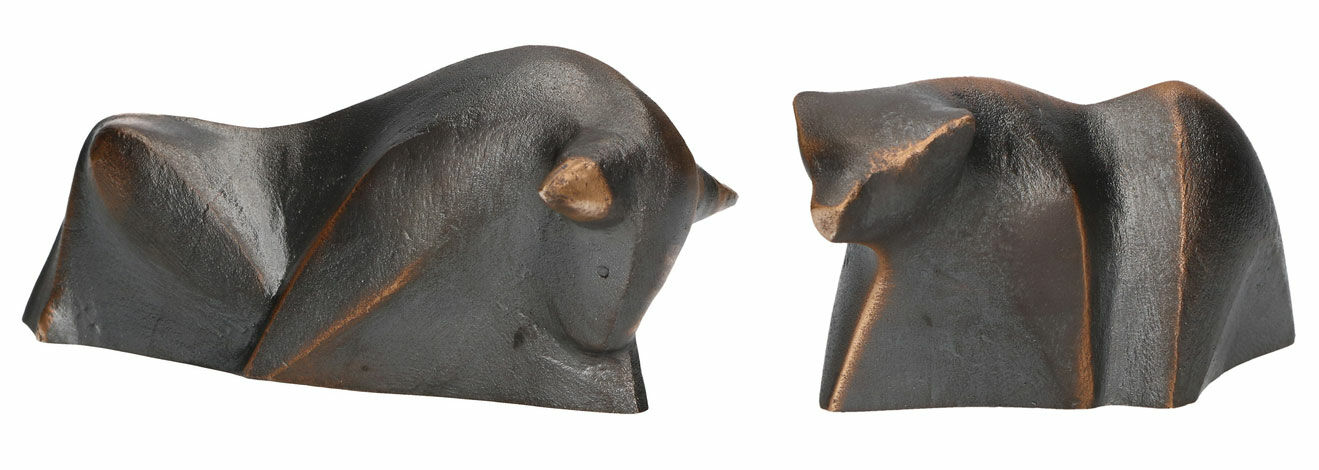 Set of 2 miniature sculptures "Bull and Bear", bronze by Bernd Bergkemper