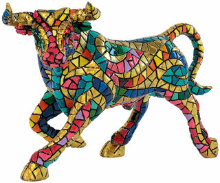 Mosaic figure "El Toro Mosaico II"
