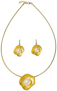 Boucles D'oreilles Lustre Blanc Et Or - Modèle Pendantes, Neuf Avec étiquettes, Sans Marque