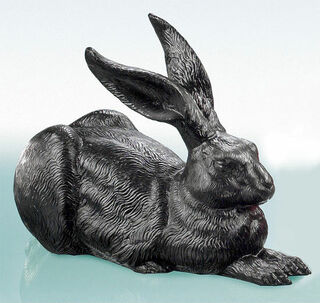 Sculpture "Large Piece of Hare (Black)" (2003) by Ottmar Hörl