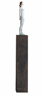 Skulptur "Applauso", Bronze auf Holzstele