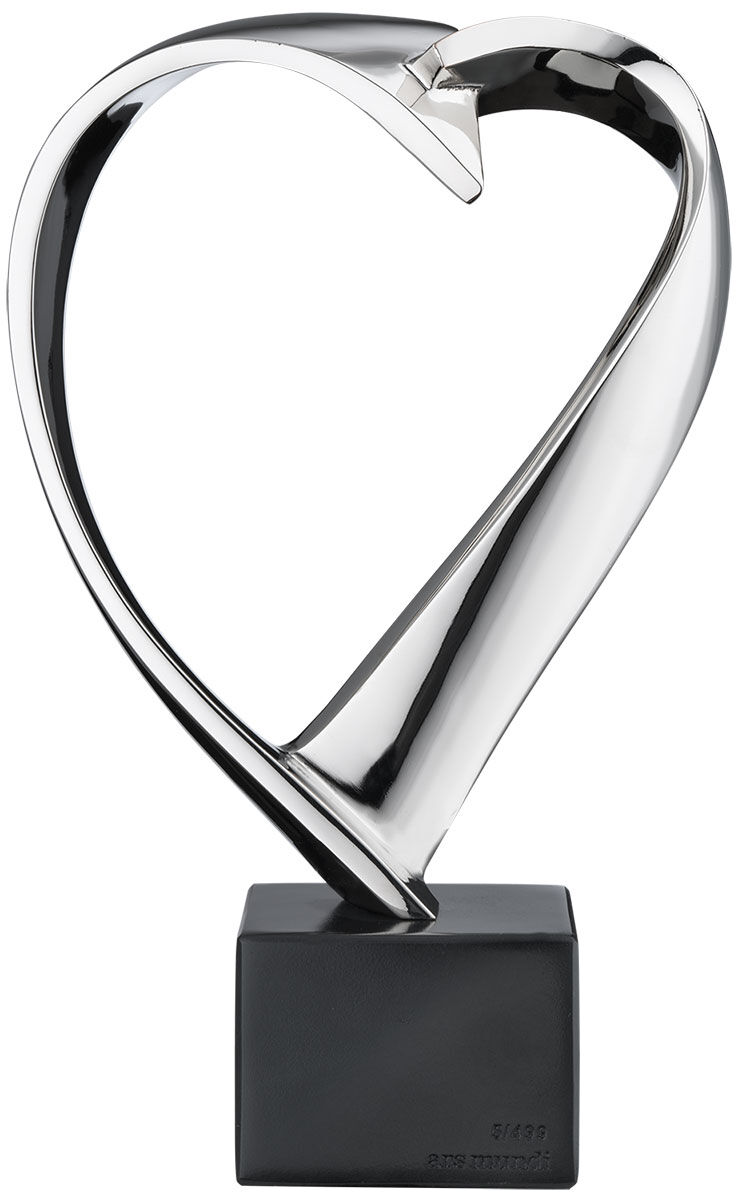 Sculpture "Sweetheart" (2022), cast version, metallic silver by Pierre-Paul Maillé