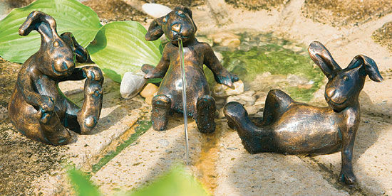 Ensemble de 3 sculptures de lapin, bronze