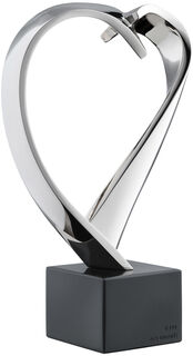 Sculpture "Sweetheart" (2022), cast version, metallic silver by Pierre-Paul Maillé