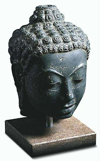 Buddha-hoved "Supanburi", støbt