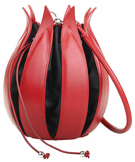 Bucket bag "Tulipano red" by Linde Van der Poel