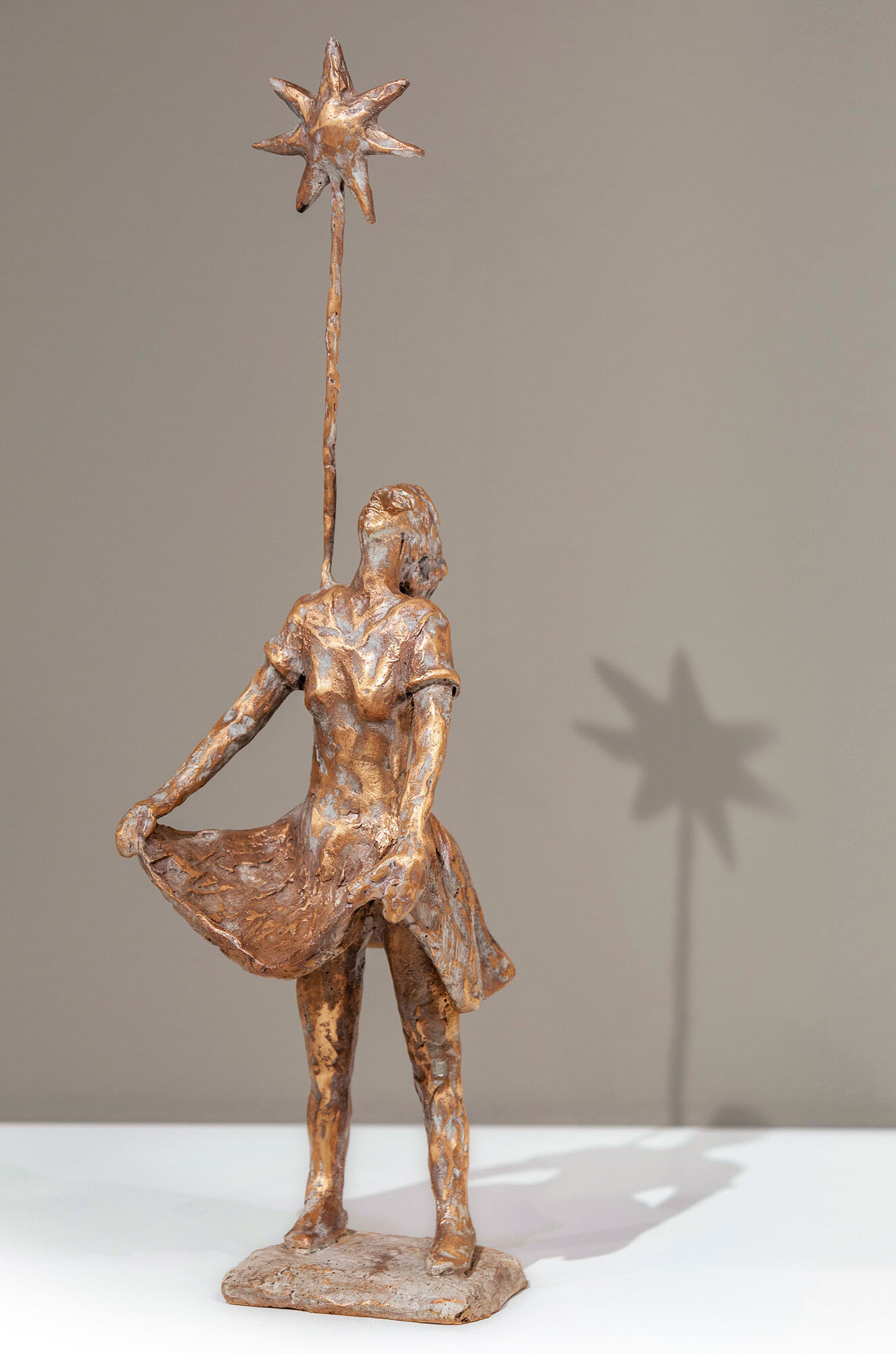 Skulptur "The Star Taler" (2024) av Dagmar Vogt