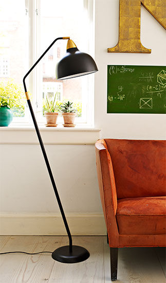 Lampadaire "Urban Real Black" de Superliving
