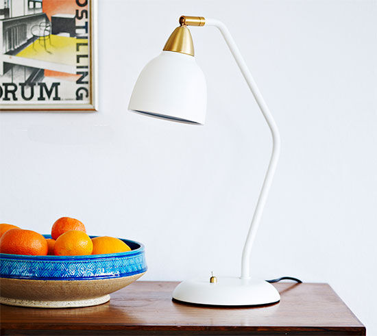 Bordslampa "Urban Whisper White" av Superliving