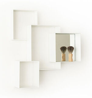 Væghylde "Cloud Cabinet", hvid version af Frederik Roijé Design