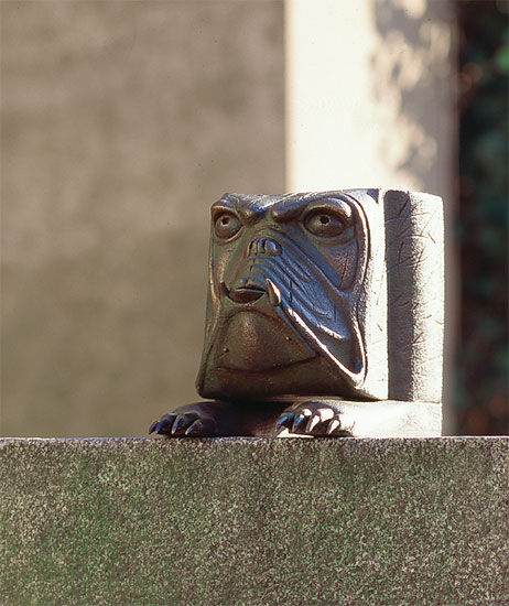Skulptur "Hektor", brons av Paul Wunderlich