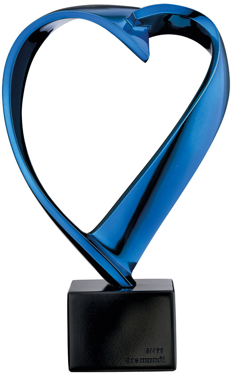 Sculpture "Sweetheart" (2022), cast version, metallic blue by Pierre-Paul Maillé