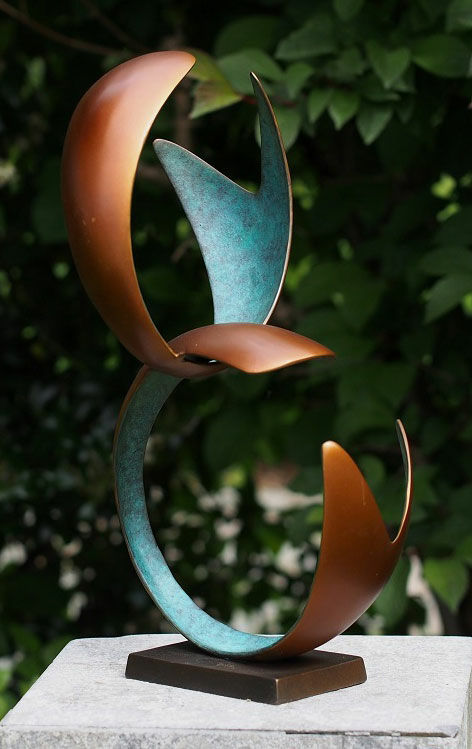 Garden sculpture "Conessione" (without pedestal), bronze